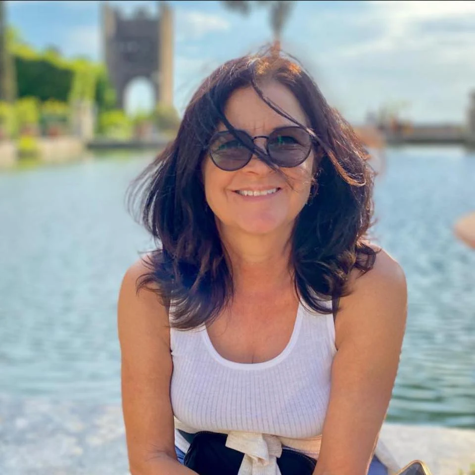 Ellie Altomare, creative business marketing consultant